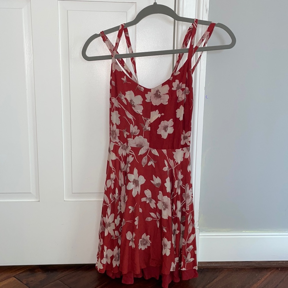 Red + white floral dress!